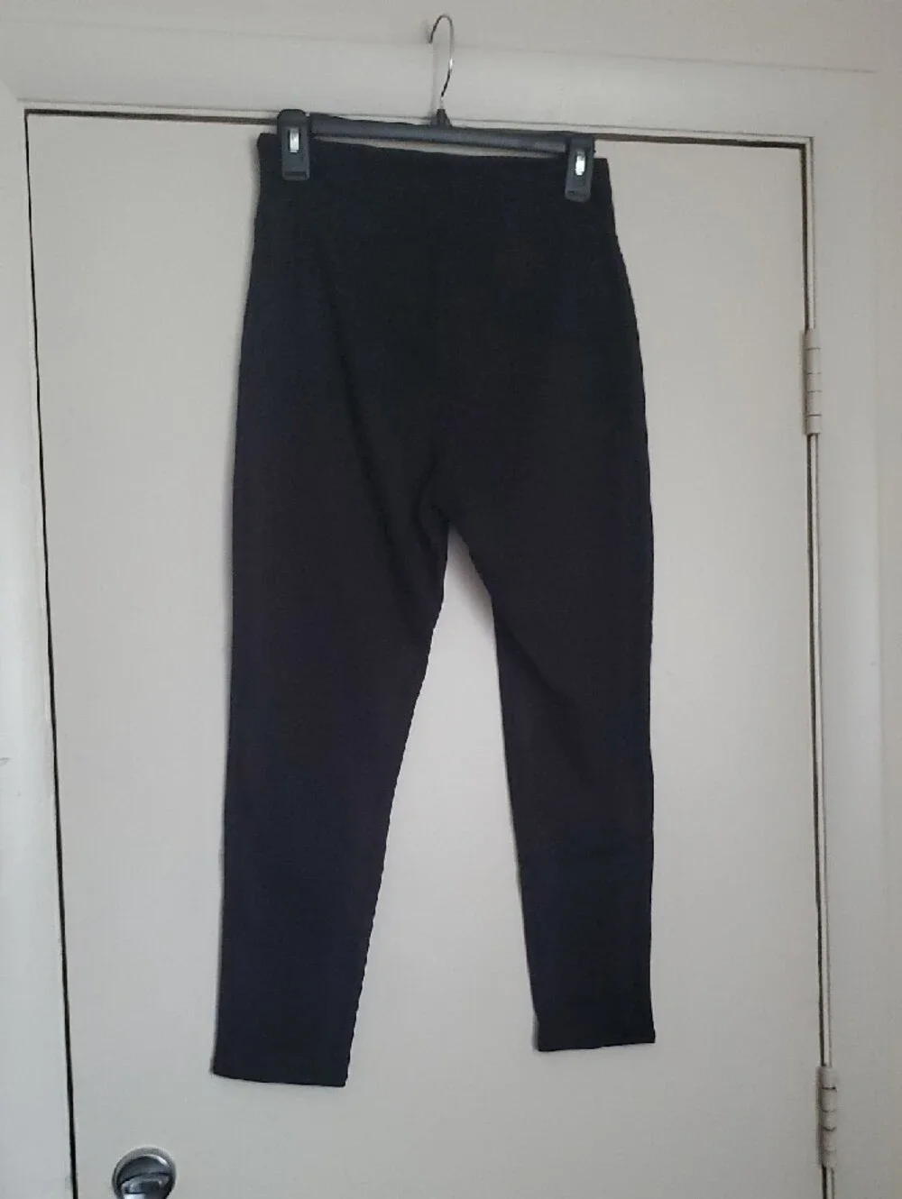 Classic Black Leggings - Picture 5 of 8